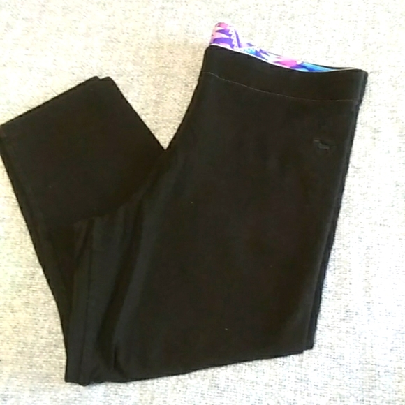Victoria's secret PINK yoga capris, GUC - Picture 1 of 4